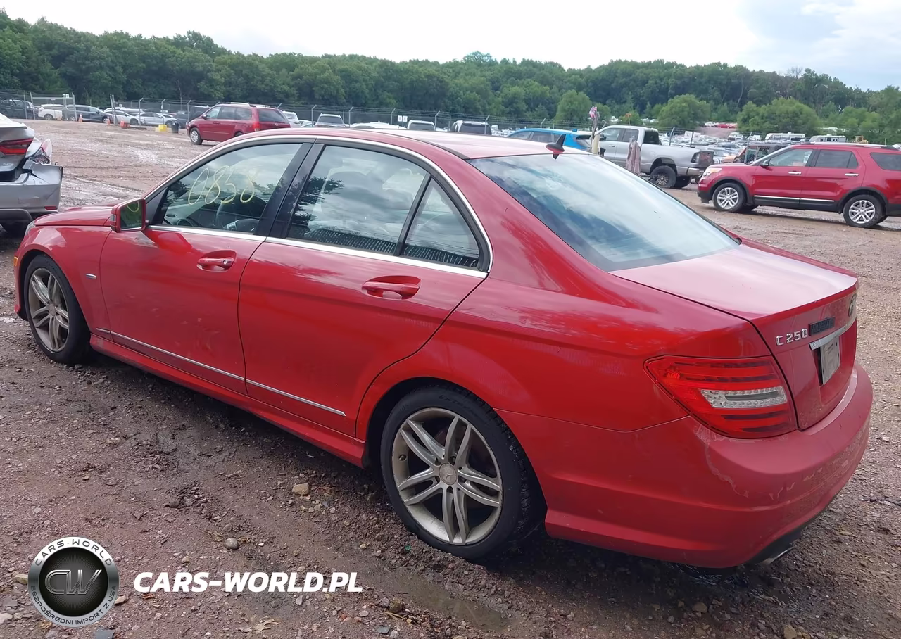 2012 Mercedes-Benz C 250 Sport VIN:WDDGF4HBXCR210234 - 3