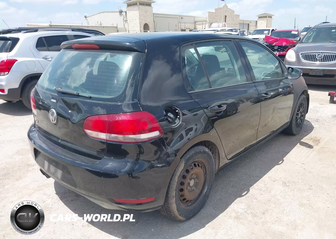 2011 Volkswagen Golf 2.5L 4-Door VIN:WVWDA7AJ0BW218079 - 4