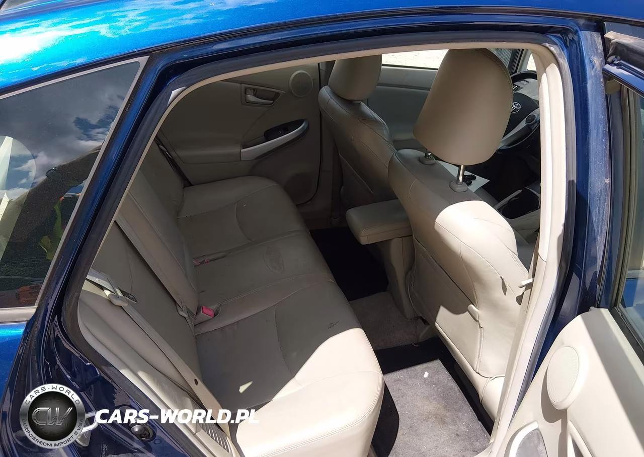 2011 Toyota Prius Four VIN:JTDKN3DU7B0294685 - 8