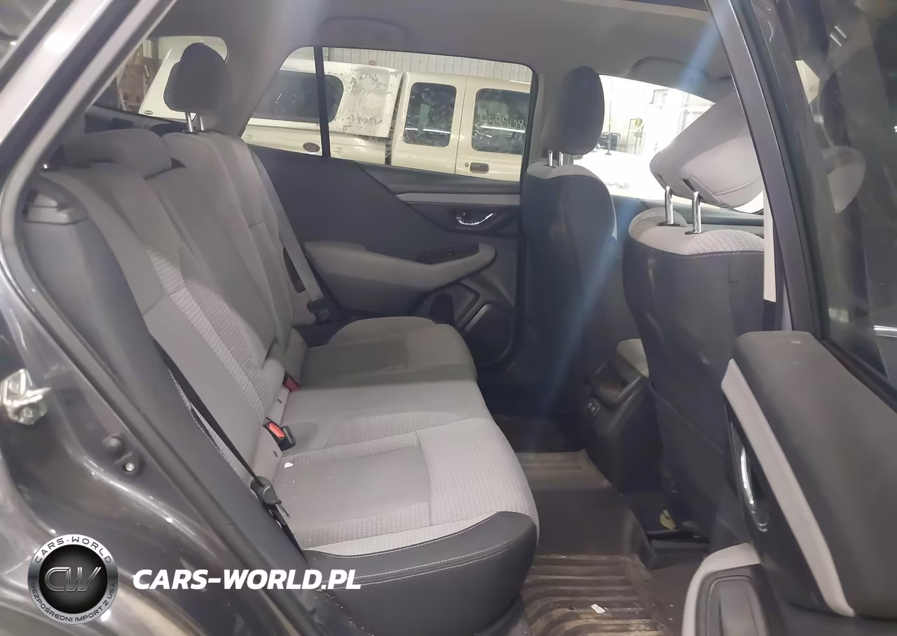 2020 Subaru Outback Premium VIN:4S4BTACC9L3148643 - 8