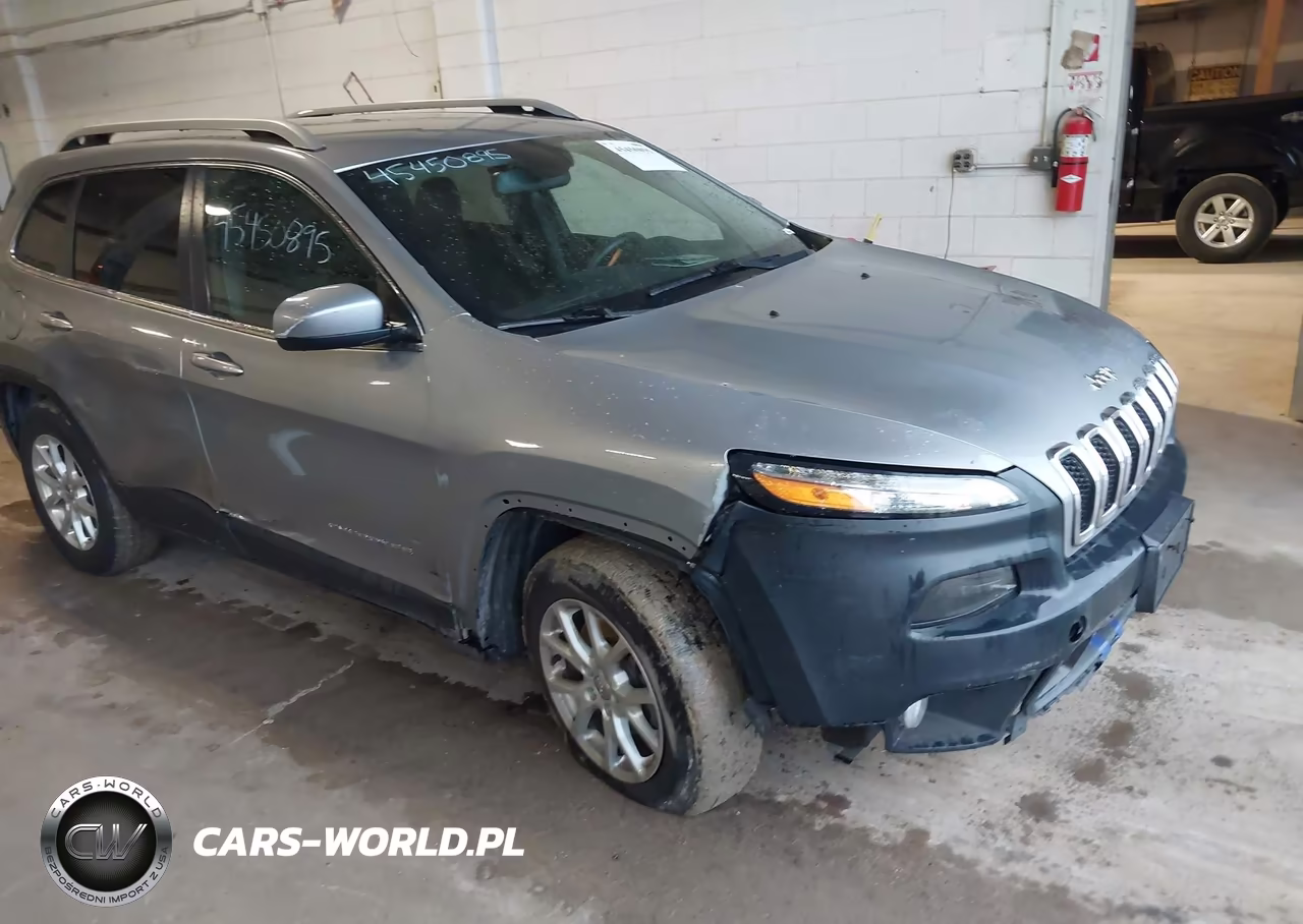2015 Jeep Cherokee Latitude – zdjęcie 1 z 16