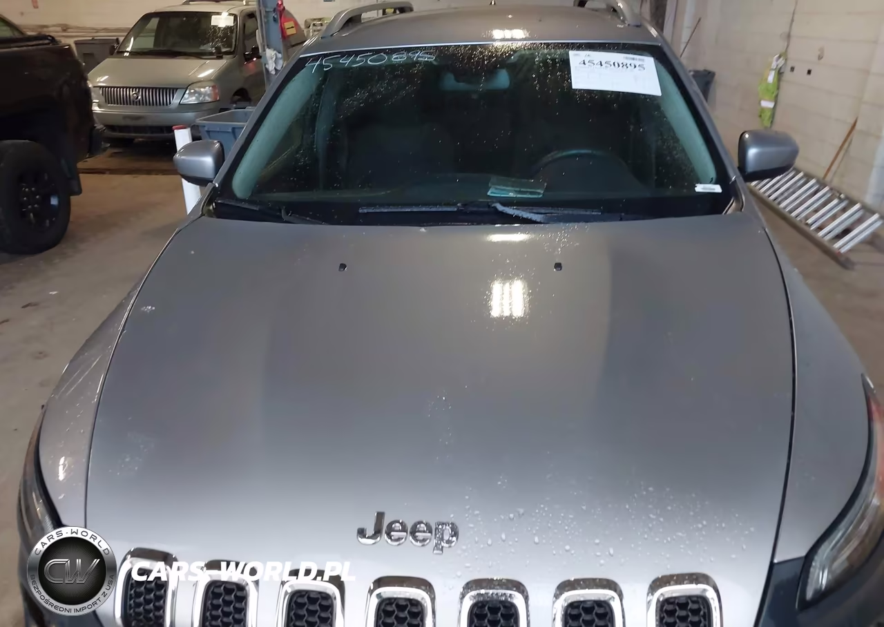 2015 Jeep Cherokee Latitude VIN:1C4PJMCS7FW679724 - 12