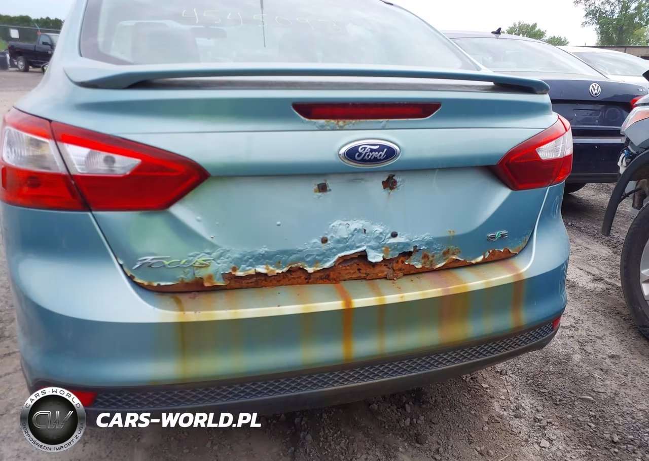 2012 Ford Focus Se VIN:1FAHP3F22CL352076 - 13
