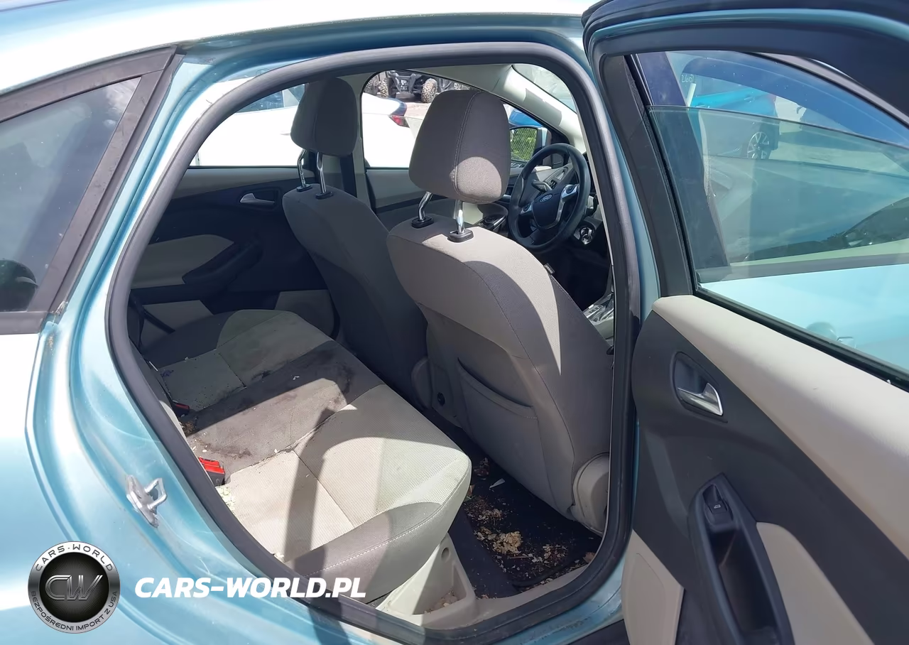 2012 Ford Focus Se VIN:1FAHP3F22CL352076 - 8