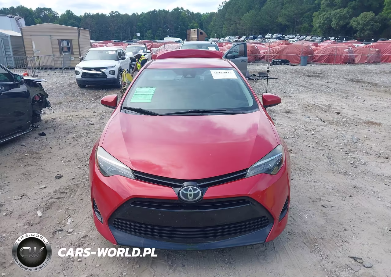 2017 Toyota Corolla Le VIN:2T1BURHE0HC899994 - 11
