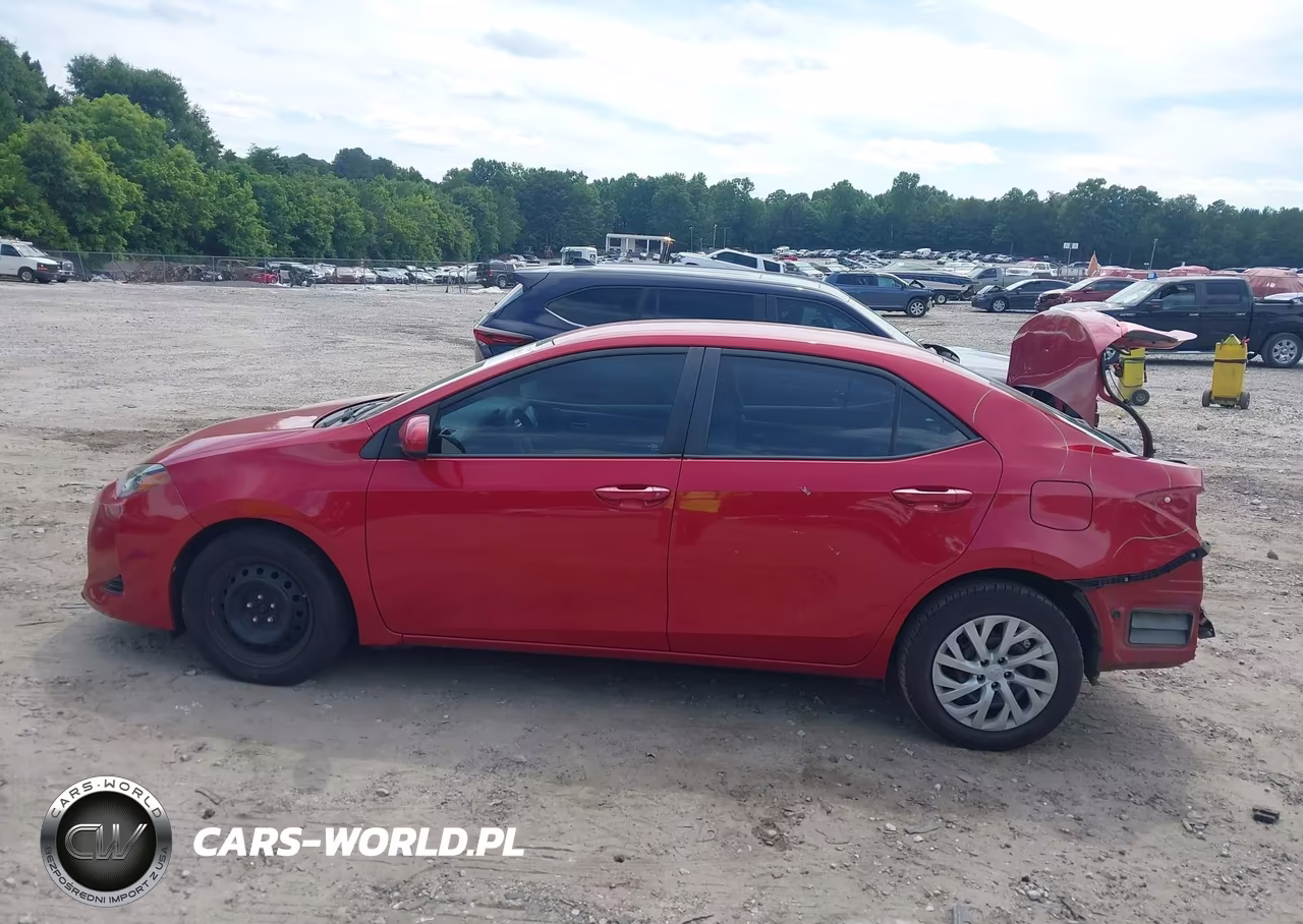 2017 Toyota Corolla Le VIN:2T1BURHE0HC899994 - 13
