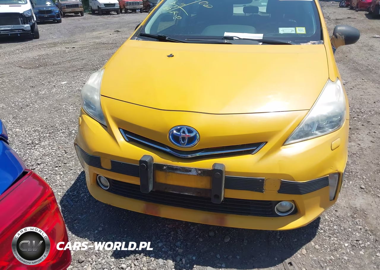 2013 Toyota Prius V Five VIN:JTDZN3EUXD3226590 - 6
