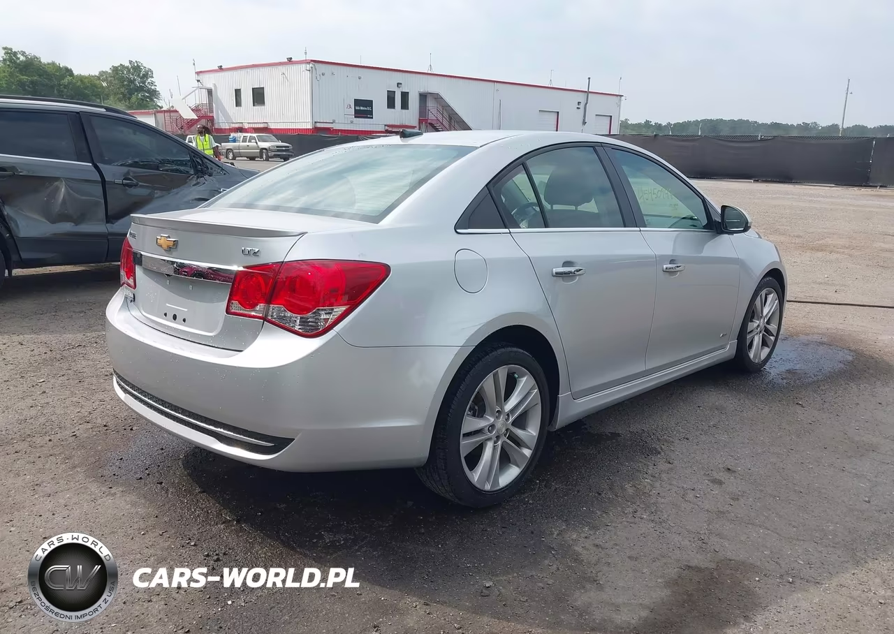 2014 Chevrolet Cruze Ltz VIN:1G1PG5SB5E7436940 - 4