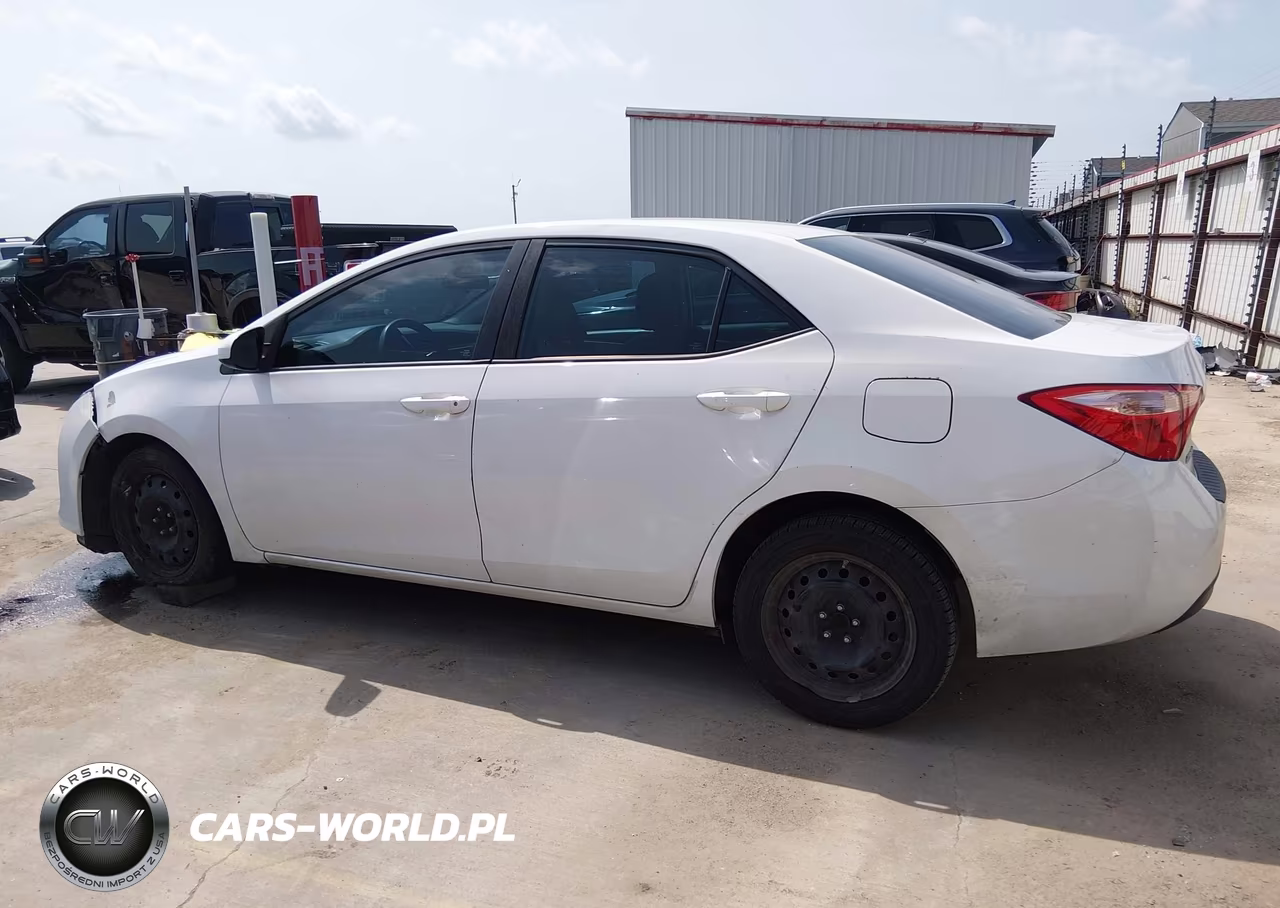2017 Toyota Corolla Le VIN:5YFBURHE7HP720320 - 14