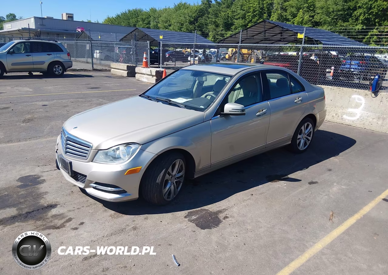 2012 Mercedes-Benz C 300 Luxury 4Matic VIN:WDDGF8BB0CR196778 - 2
