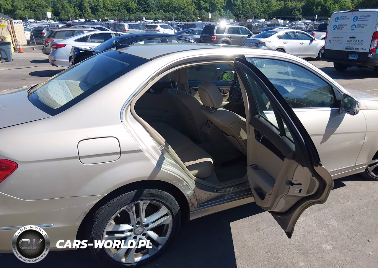 2012 Mercedes-Benz C 300 Luxury 4Matic VIN:WDDGF8BB0CR196778 - 8