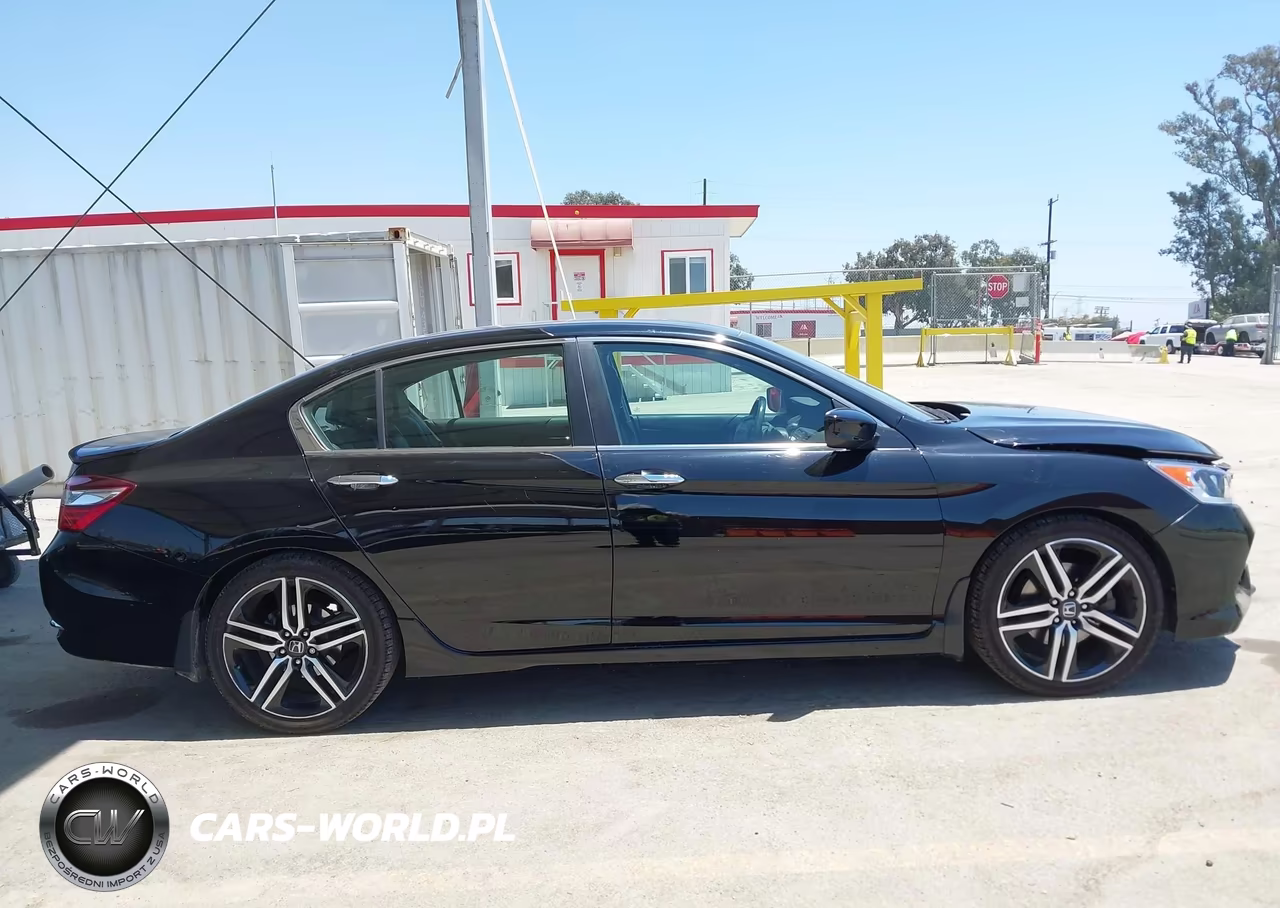 2016 Honda Accord Sport VIN:1HGCR2F63GA185550 - 13