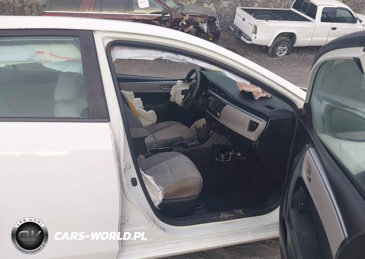 2014 Toyota Corolla Le-Le Plus-Le Premium VIN:5YFBURHE0EP133906 - 5