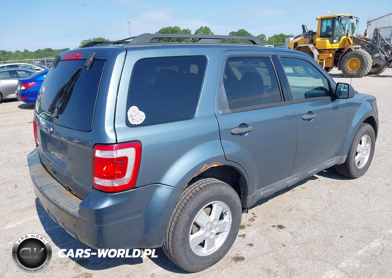 2010 Ford Escape Xlt VIN:1FMCU0D72AKC41214 - 4