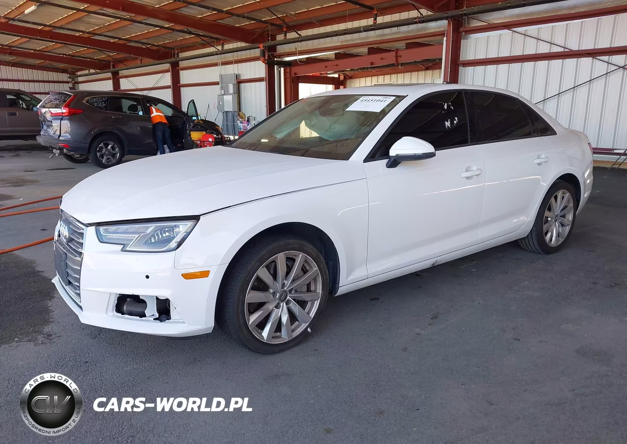 2017 Audi A4 Premium VIN:WAUGNAF47HN005417 - 2