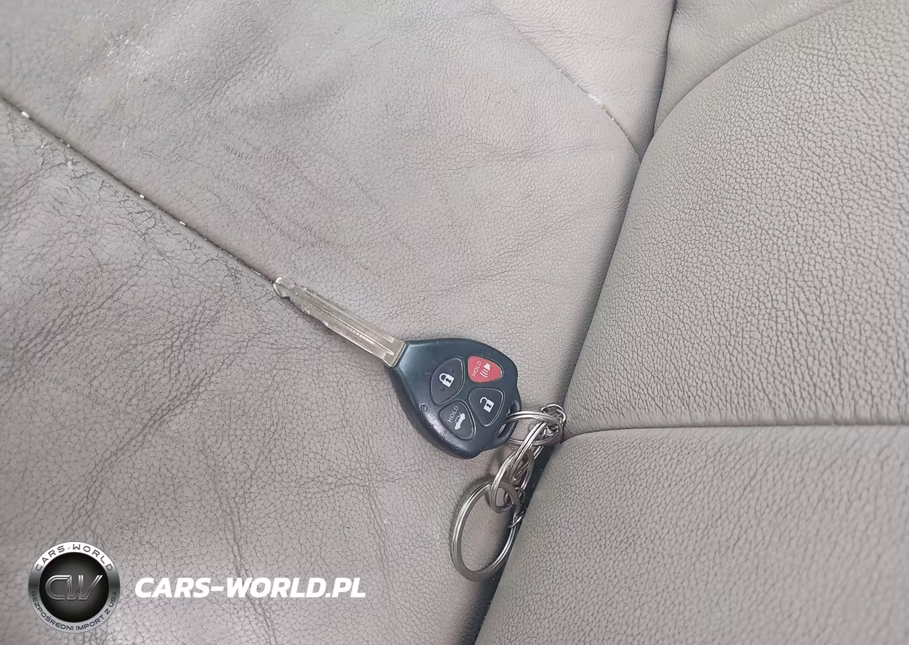 2010 Toyota Camry Le VIN:4T4BF3EK6AR066583 - 11