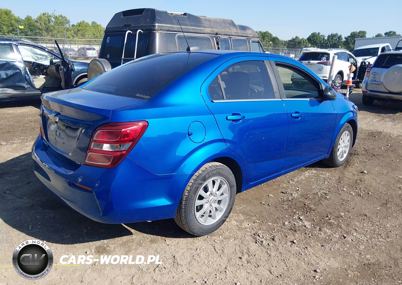 2019 Chevrolet Sonic Lt Auto VIN:1G1JD5SB5K4149027 - 4