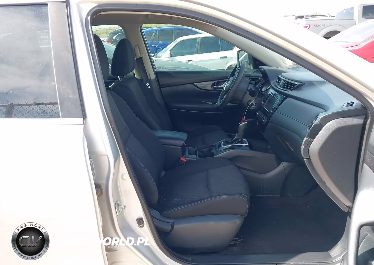 2018 Nissan Rogue S VIN:KNMAT2MT9JP558241 - 5