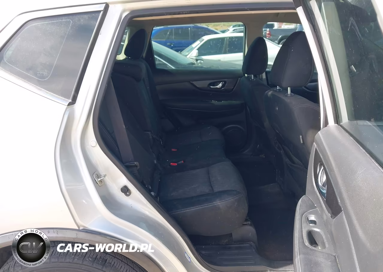 2018 Nissan Rogue S VIN:KNMAT2MT9JP558241 - 8