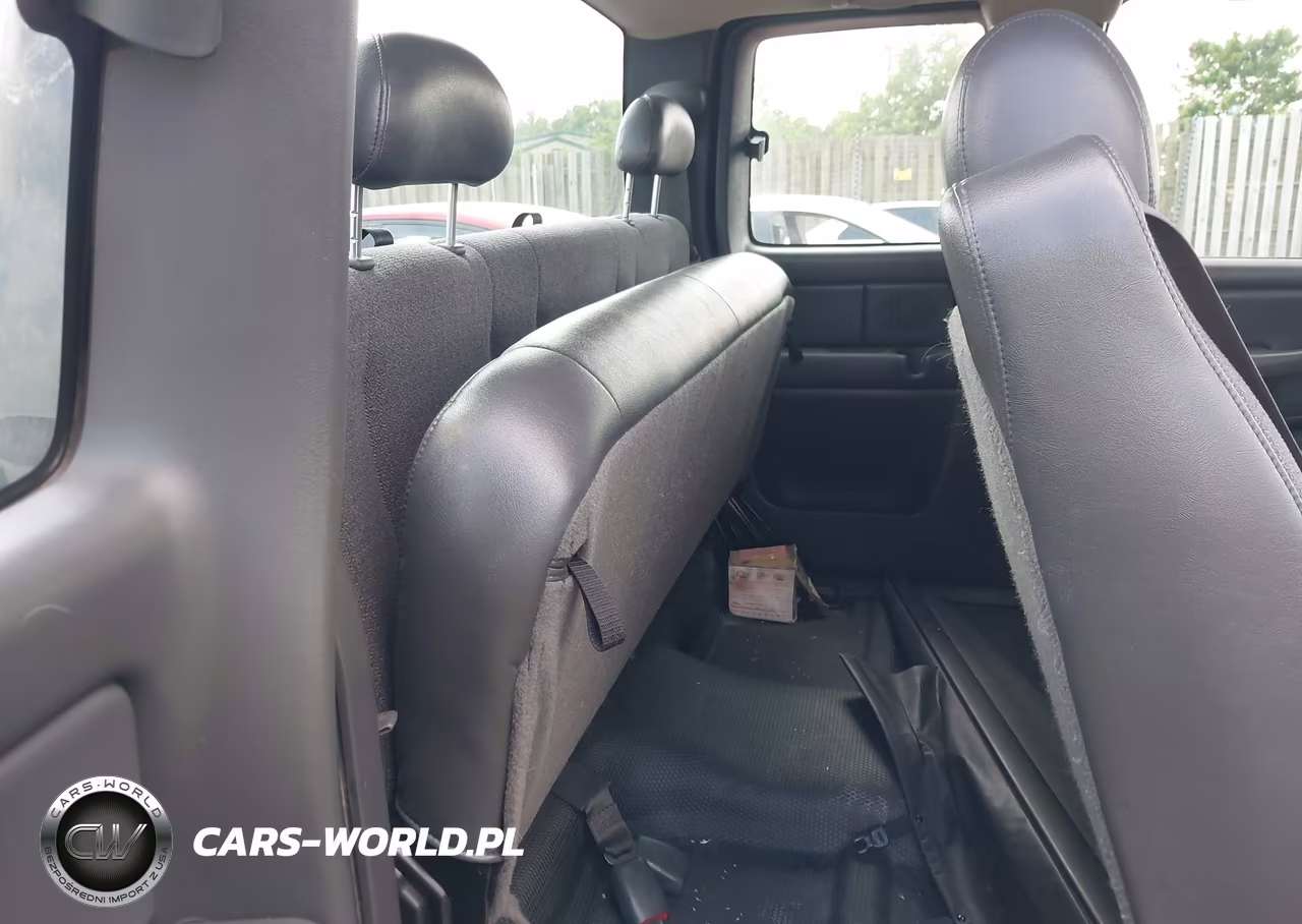 2004 Chevrolet Silverado 1500 VIN:2GCEK19V841138738 - 8