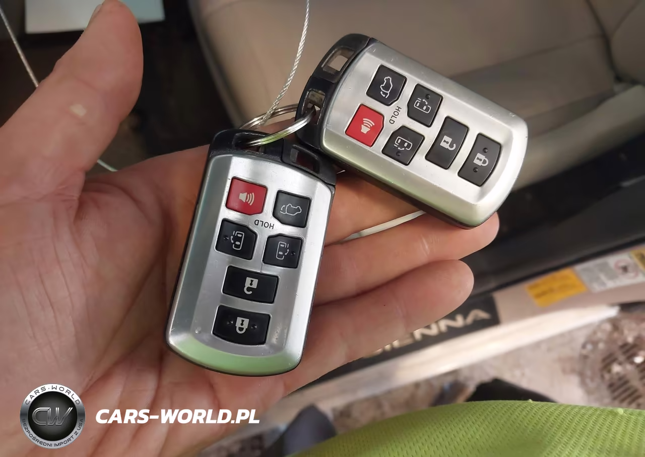 2014 Toyota Sienna Limited 7 Passenger VIN:5TDDK3DC4ES073250 - 11