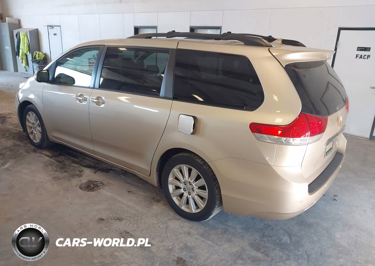 2014 Toyota Sienna Limited 7 Passenger VIN:5TDDK3DC4ES073250 - 3