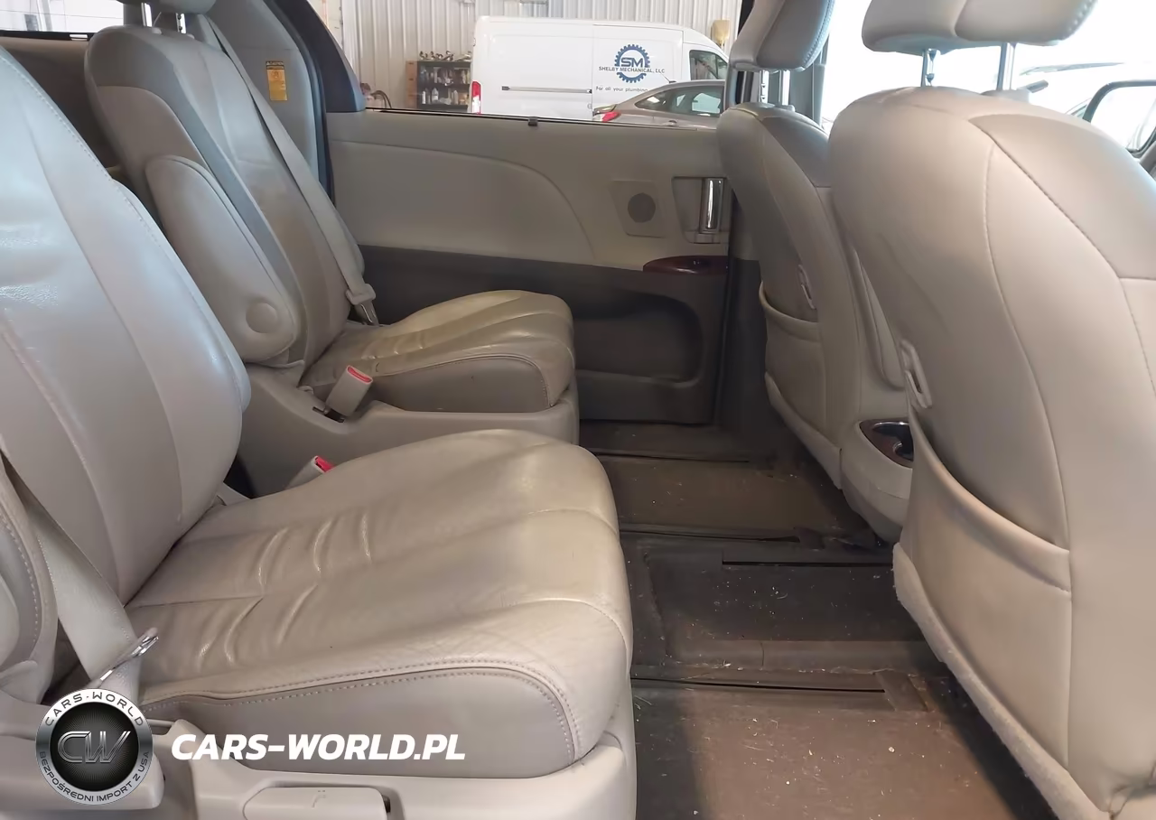 2014 Toyota Sienna Limited 7 Passenger VIN:5TDDK3DC4ES073250 - 8