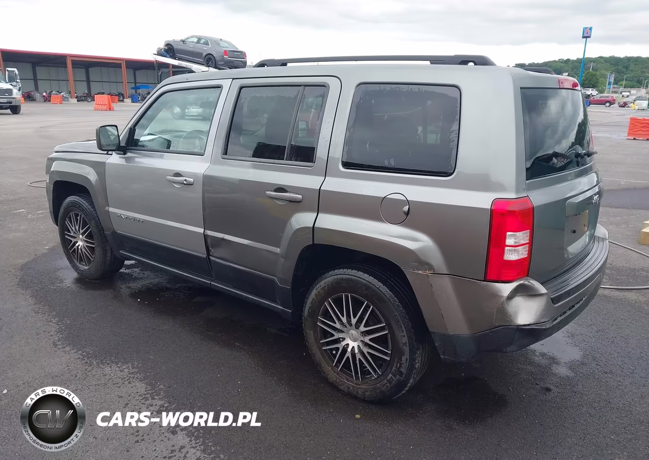 2014 Jeep Patriot Sport VIN:1C4NJPBA4ED523653 - 3