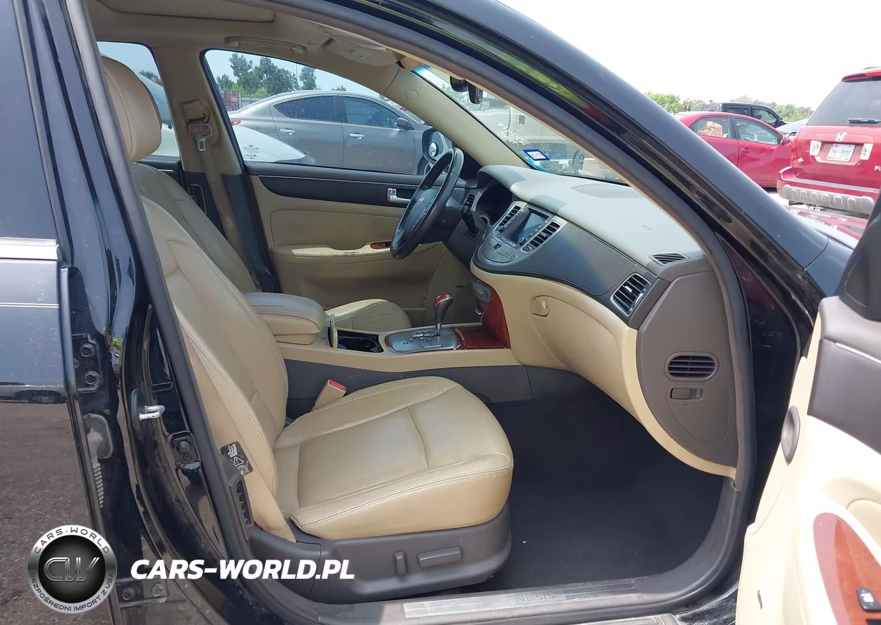 2013 Hyundai Genesis 3.8 VIN:KMHGC4DD2DU229414 - 5