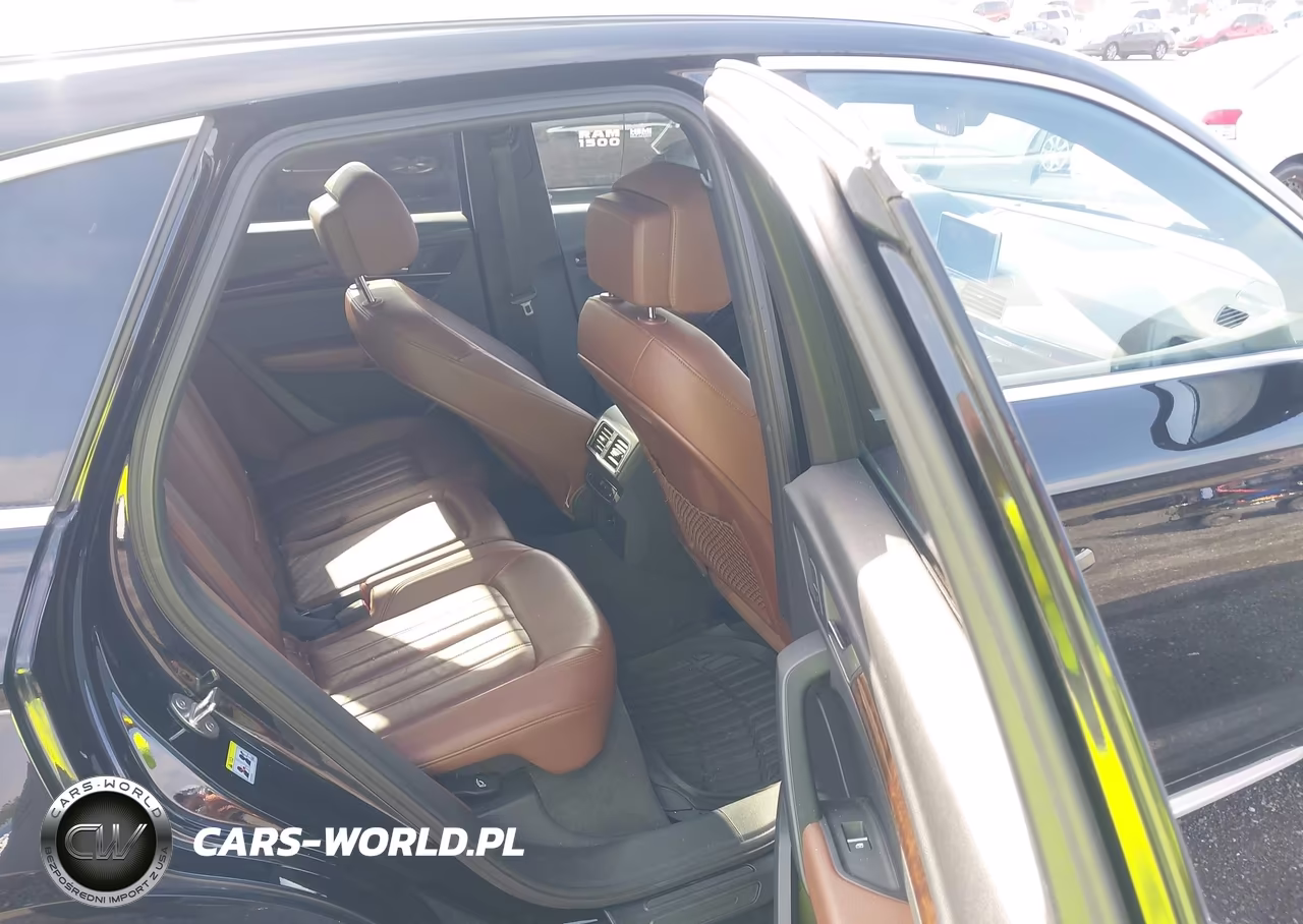 2018 Audi Q5 2.0T Premium-2.0T Tech Premium VIN:WA1BNAFY6J2212611 - 8