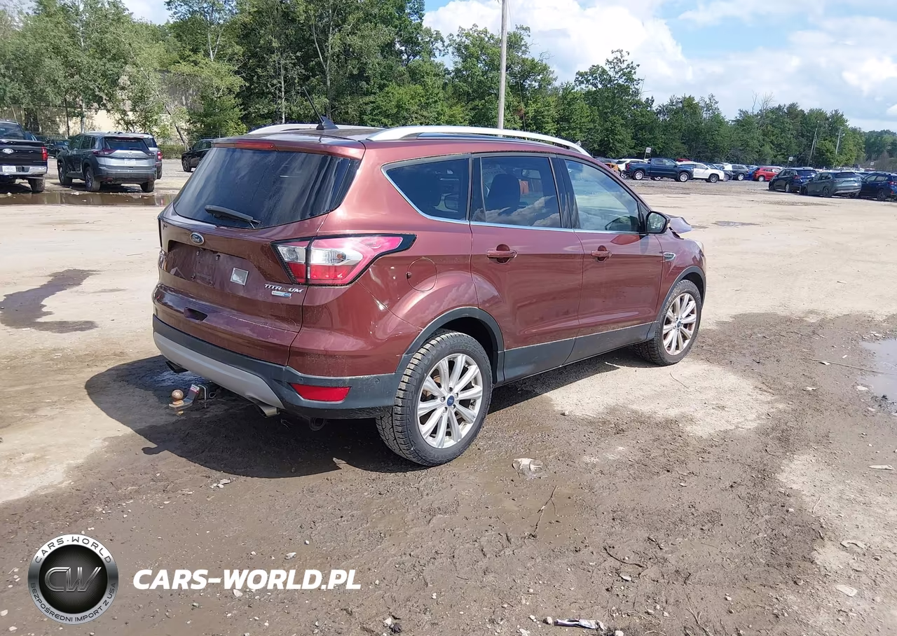 2018 Ford Escape Titanium VIN:1FMCU9J93JUB15880 - 4