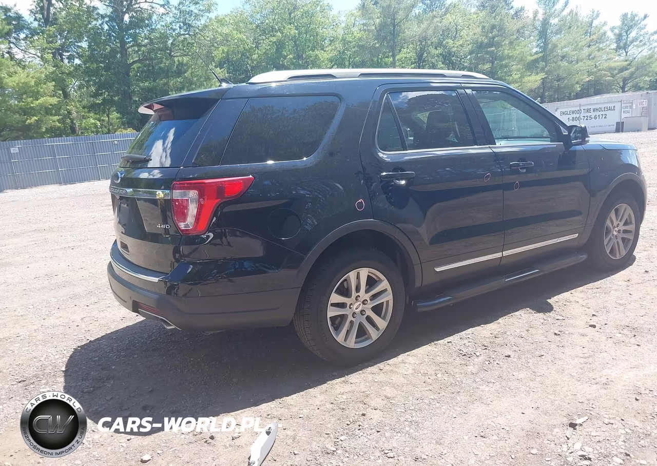 2018 Ford Explorer Xlt VIN:1FM5K8D80JGB16608 - 4