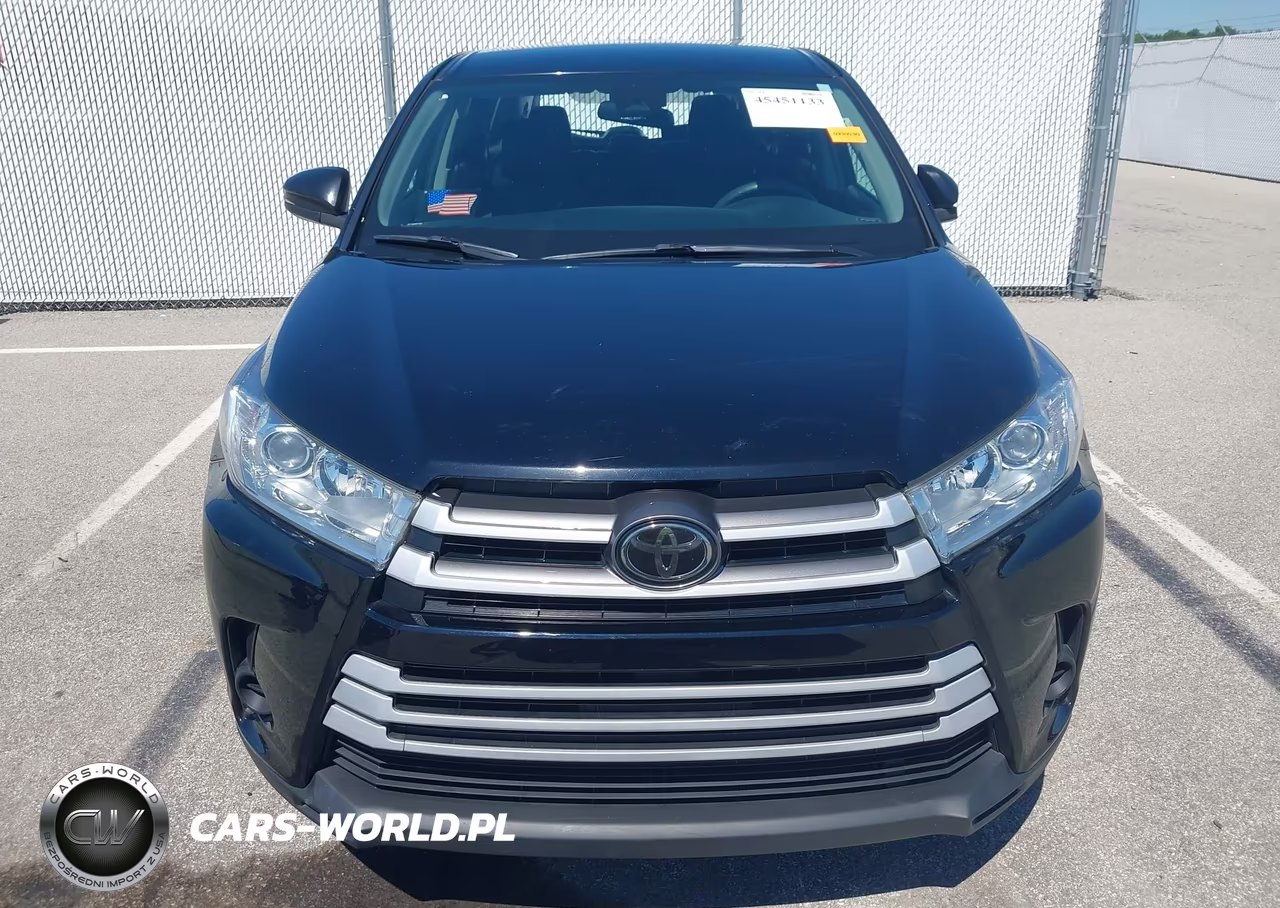 2018 Toyota Highlander Le VIN:5TDZARFH2JS032873 - 12