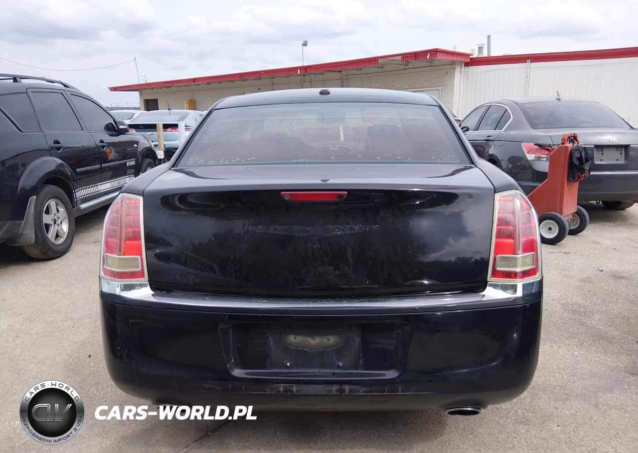 2014 Chrysler 300 VIN:2C3CCAAG7EH121668 - 16