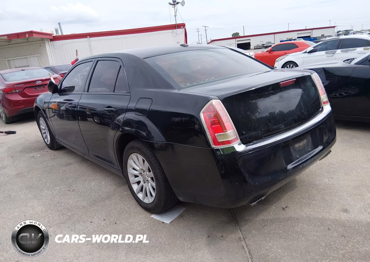 2014 Chrysler 300 VIN:2C3CCAAG7EH121668 - 3