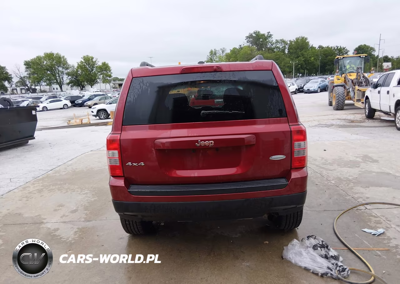 2016 Jeep Patriot Latitude VIN:1C4NJRFB6GD702536 - 16
