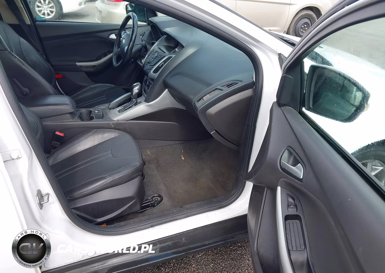2013 Ford Focus Se VIN:1FADP3F2XDL326261 - 5