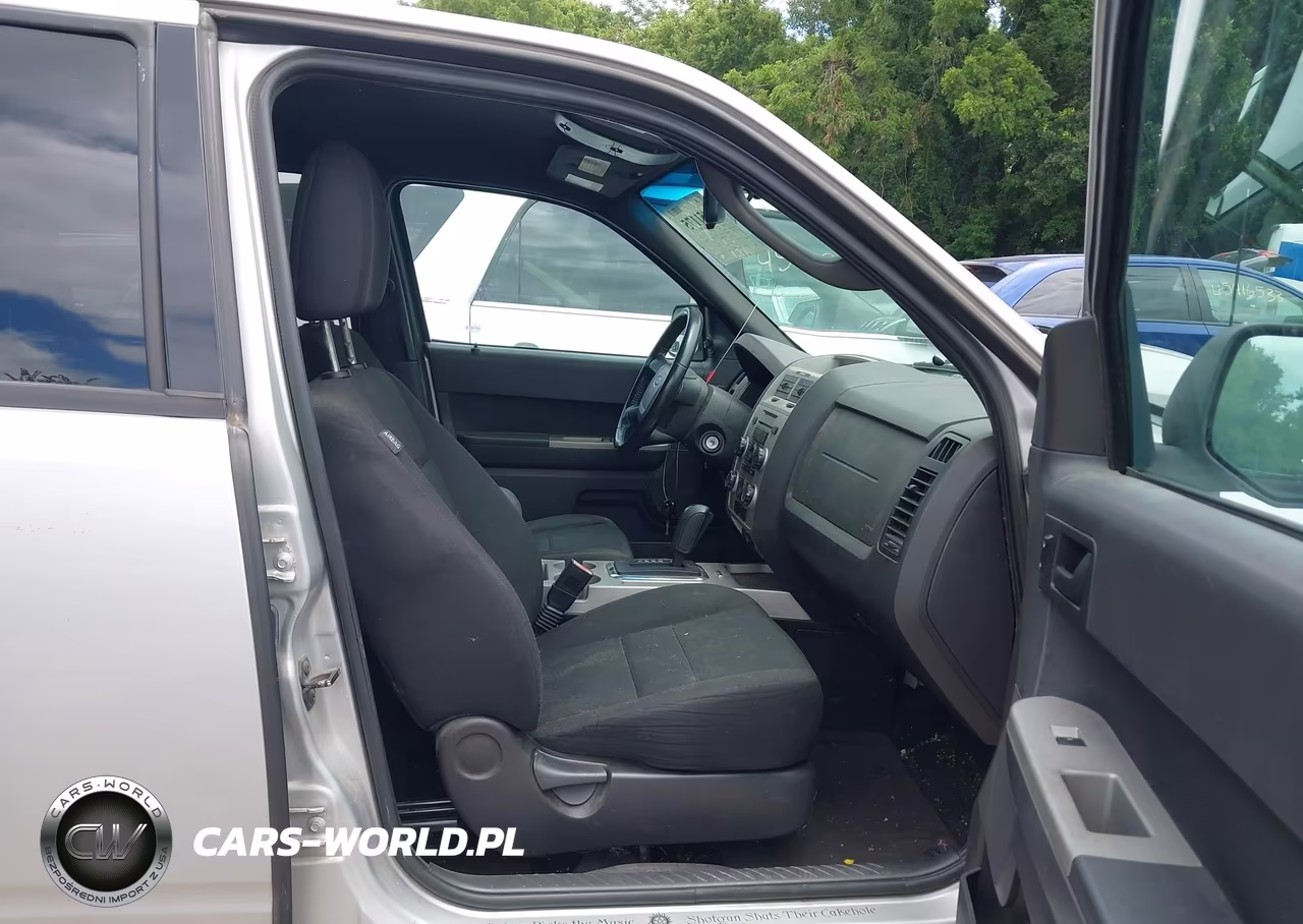 2009 Ford Escape Xlt VIN:1FMCU03709KA64692 - 5