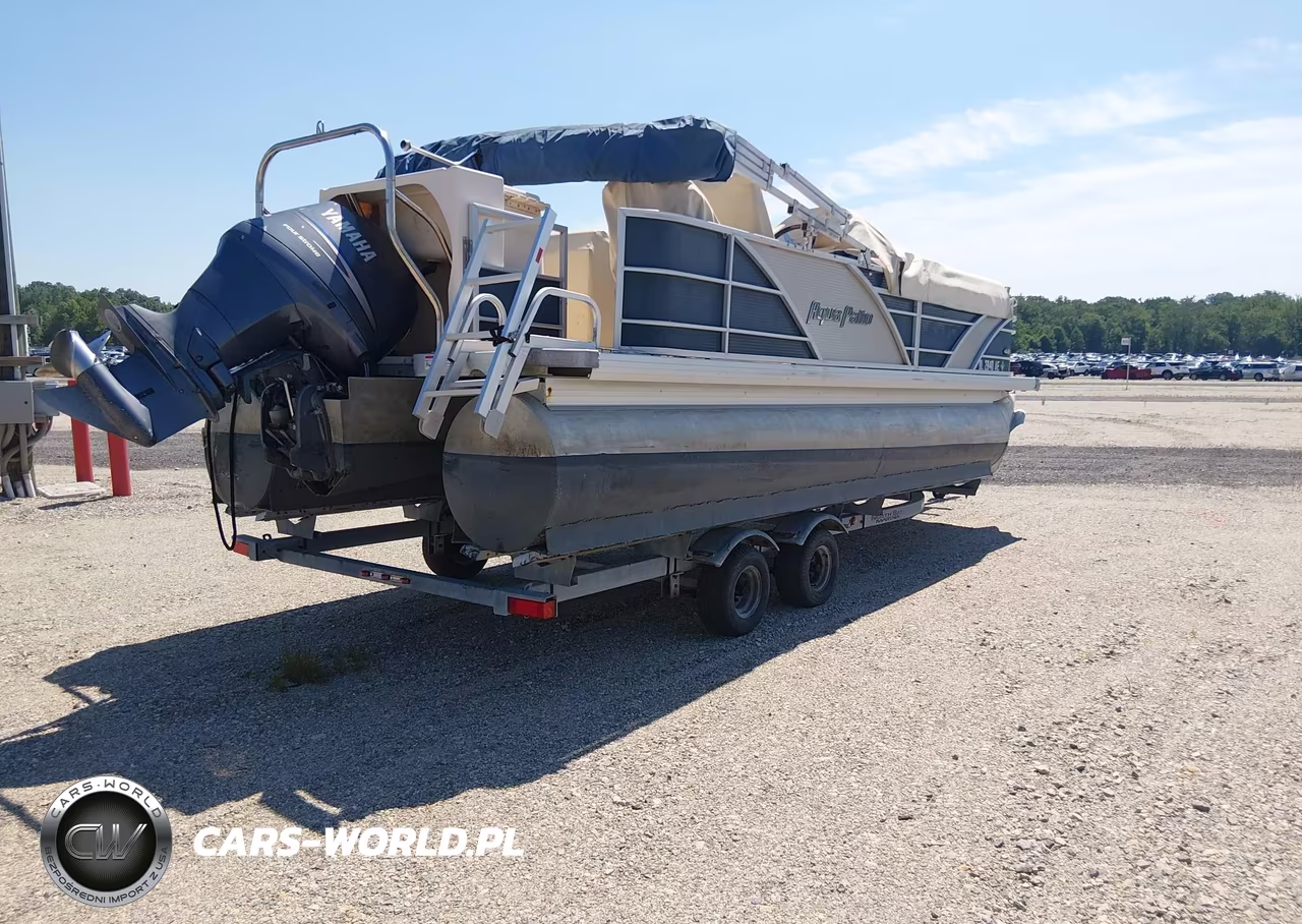 2011 Godfrey Pontoon VIN:5A4DCFV23B2010036 - 4