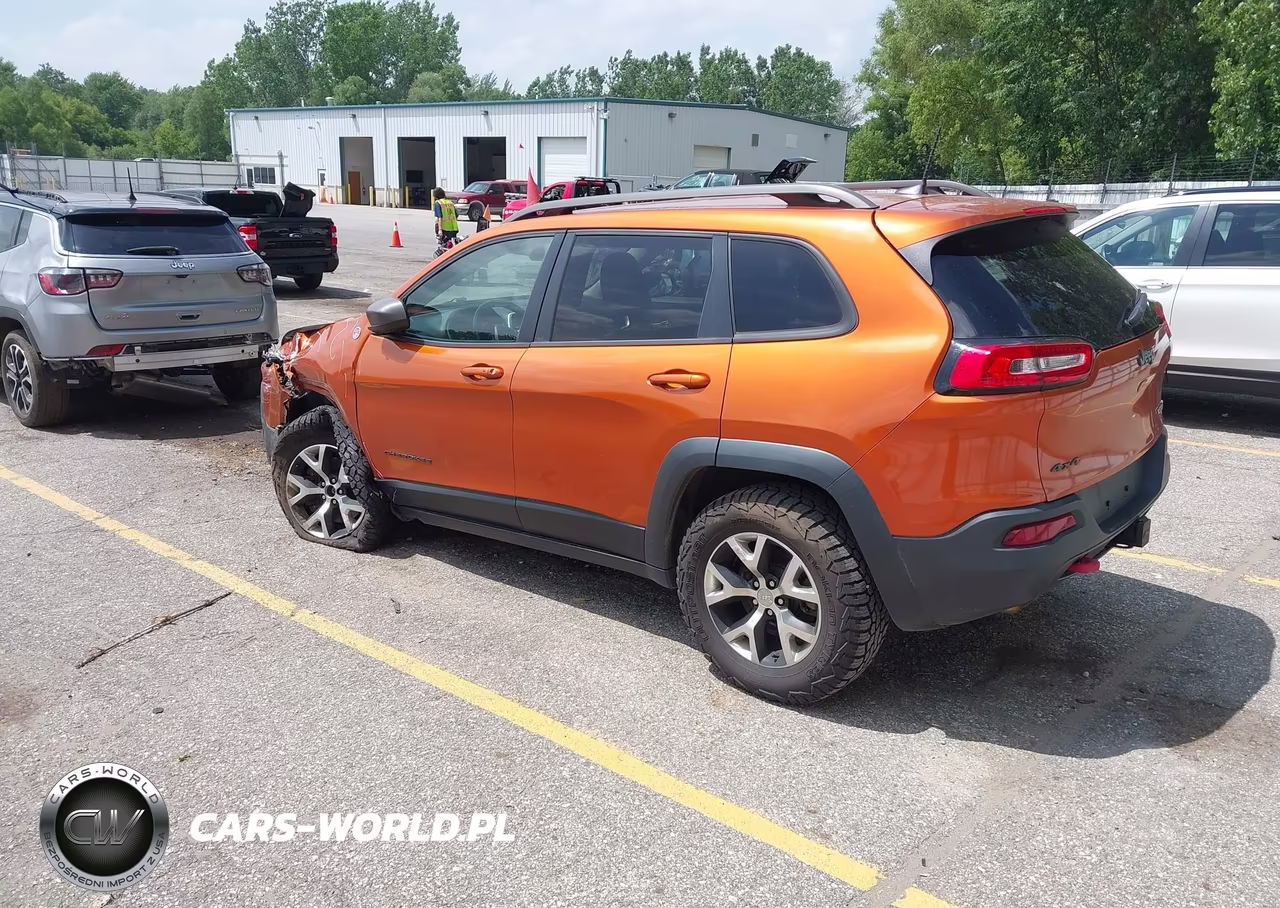 2016 Jeep Cherokee Trailhawk VIN:1C4PJMBS4GW155627 - 3