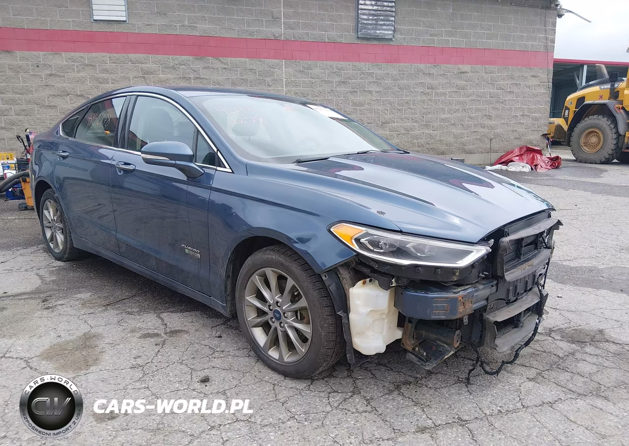 2018 Ford Fusion Energi Se Luxury – zdjęcie 1 z 17