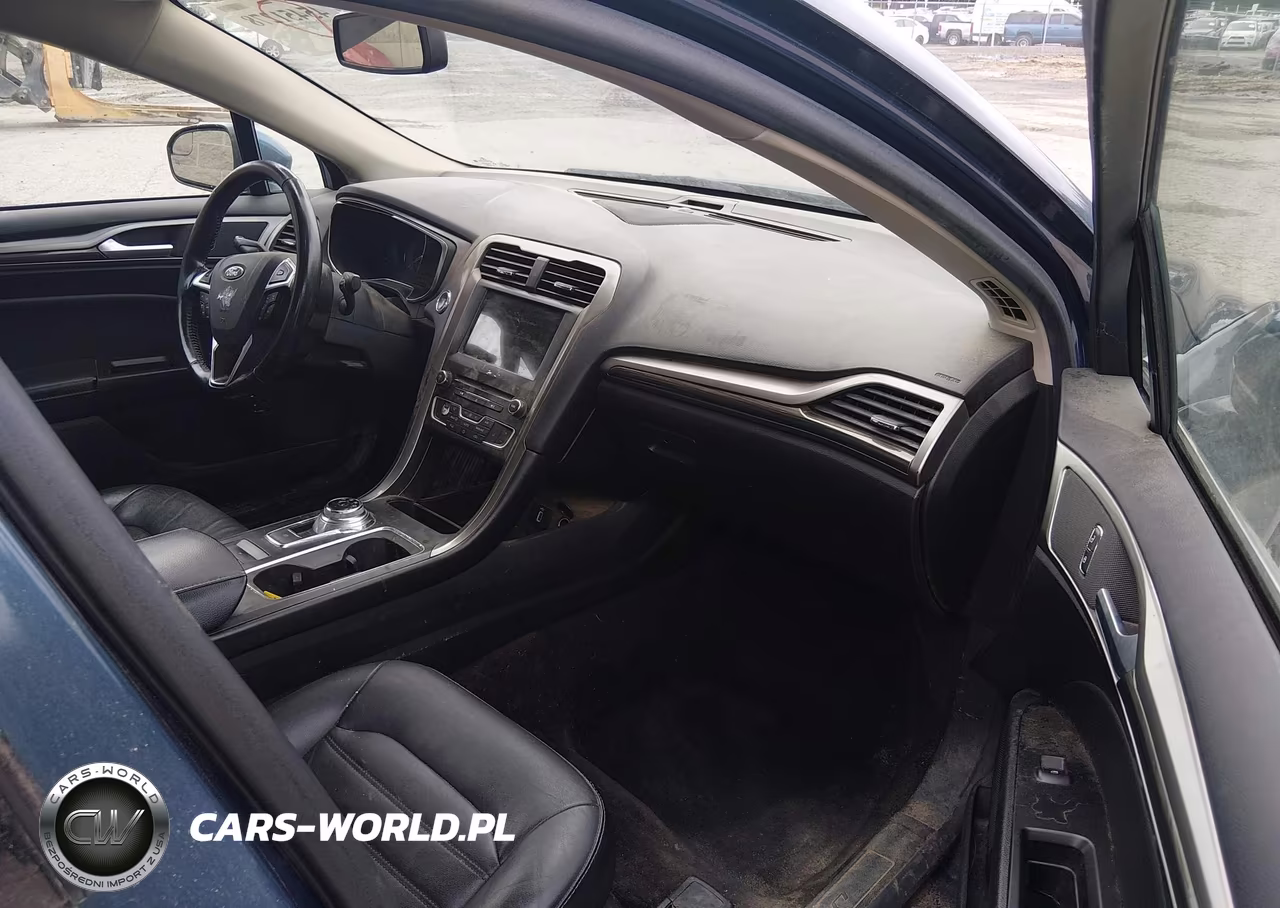 2018 Ford Fusion Energi Se Luxury VIN:3FA6P0PU4JR105873 - 5