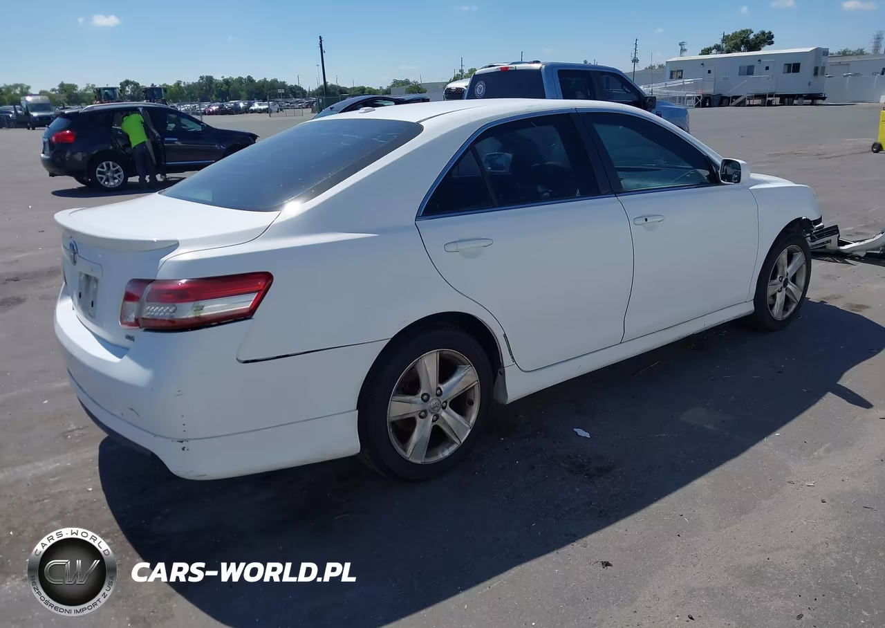 2011 Toyota Camry Se VIN:4T1BF3EKXBU711246 - 4