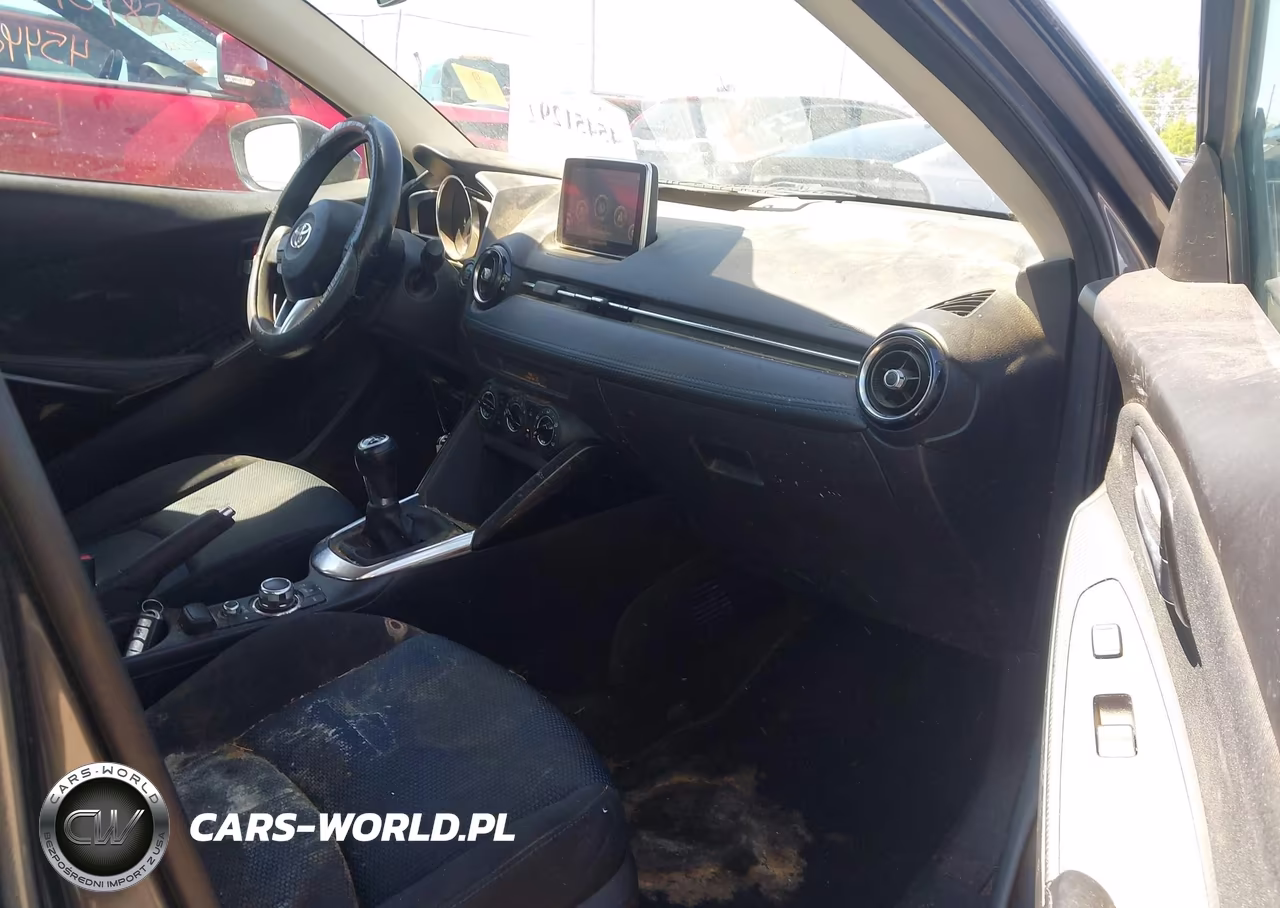 2017 Toyota Yaris Ia VIN:3MYDLBYVXHY155405 - 5