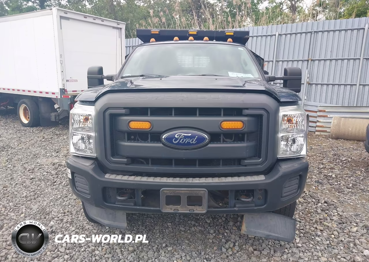 2015 Ford F-350 Chassis Xl-Xlt VIN:1FDRF3H65FED31955 - 12