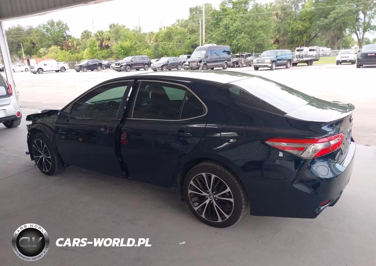 2018 Toyota Camry Se VIN:4T1B11HK4JU612998 - 15