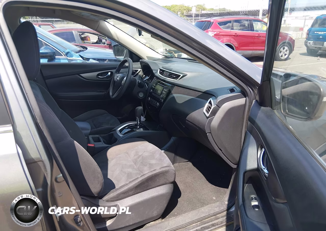 2015 Nissan Rogue S VIN:KNMAT2MV0FP505713 - 5