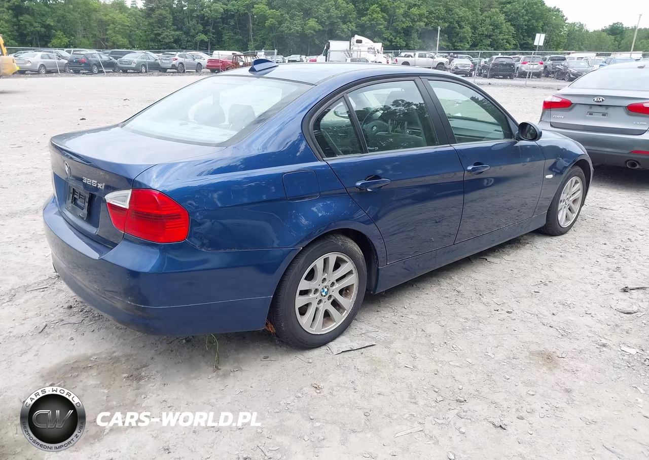 2006 BMW 325Xi VIN:WBAVD13576KV08323 - 4