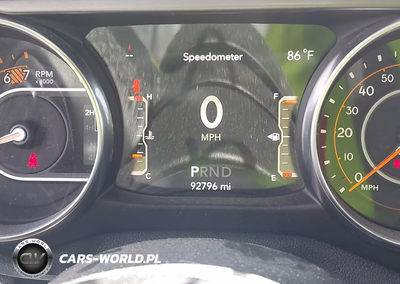 2020 Jeep Wrangler Unlimited Sport S 4X4 VIN:1C4HJXDN2LW135416 - 15