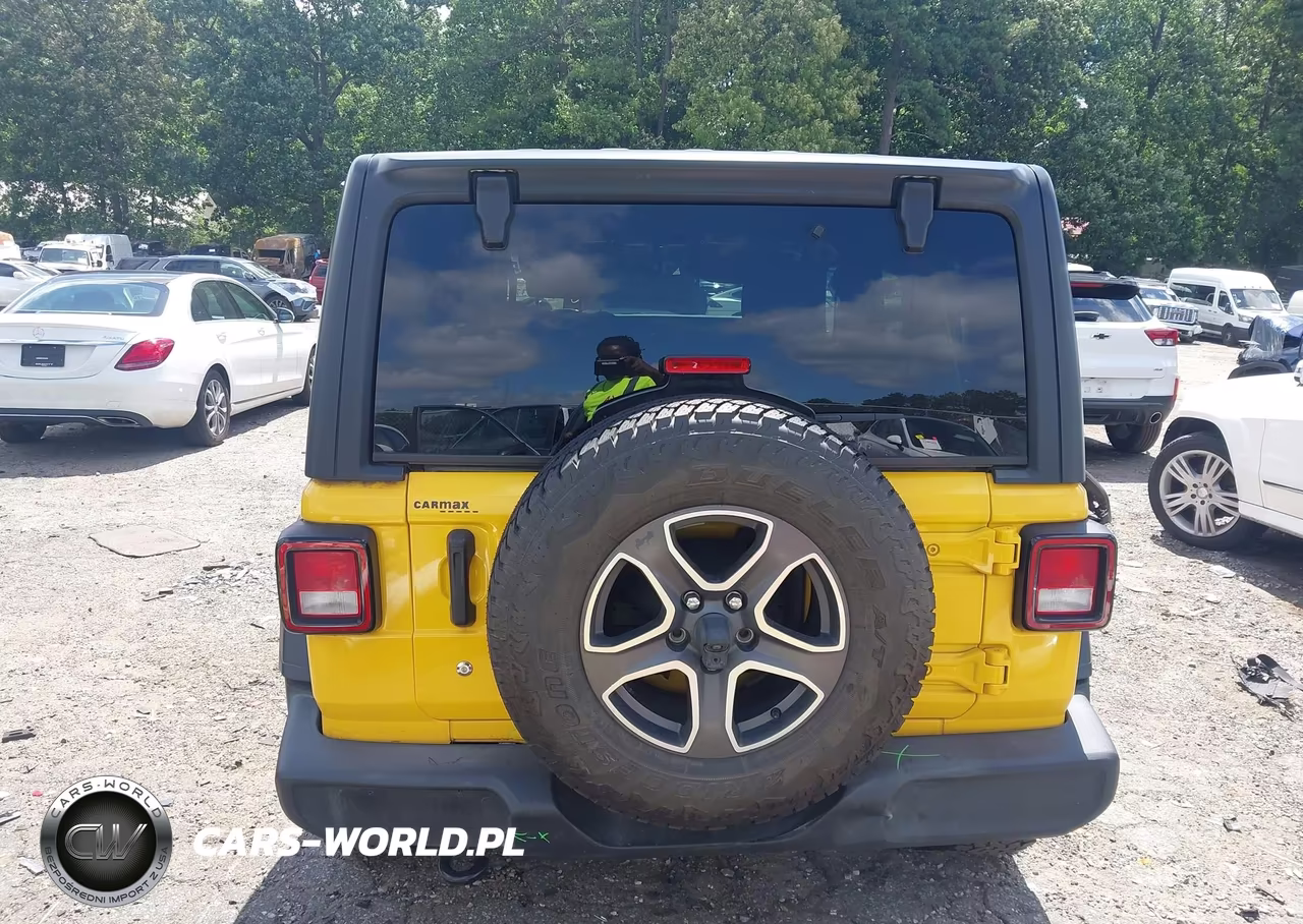 2020 Jeep Wrangler Unlimited Sport S 4X4 VIN:1C4HJXDN2LW135416 - 16